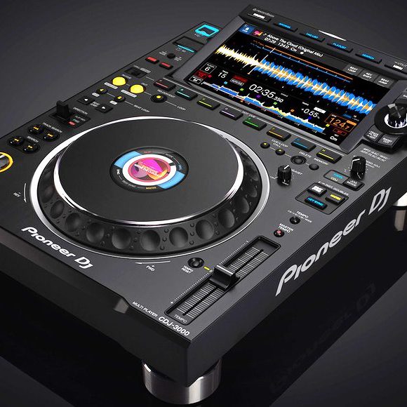 https://www.amazona.de/wp-content/uploads/2020/09/pioneer-cdj-3000-header-1.jpg